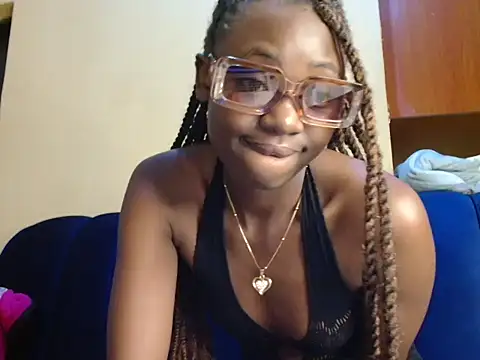 Preetygirlyz 网络视讯表演