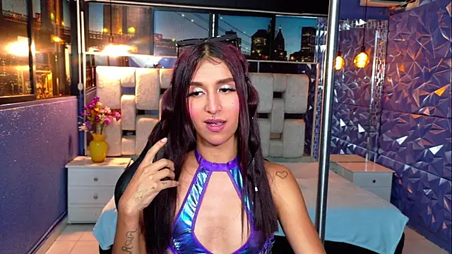 Sariha_Sweetn Webbikameraesitys