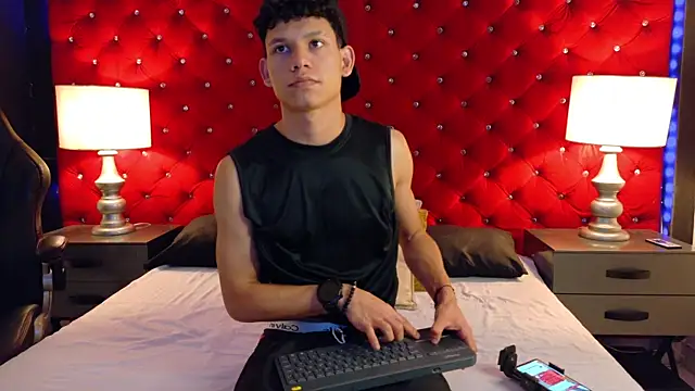 ThiagoFerrer_'s Webcam Show
