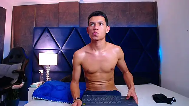 عرض كام ThiagoFerrer_