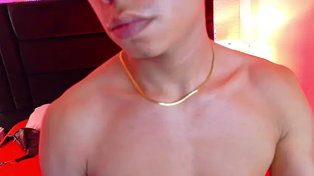Show modela ThiagoFerrer_ na web-kameri