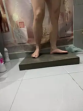 QUONEI773 Show Webcam