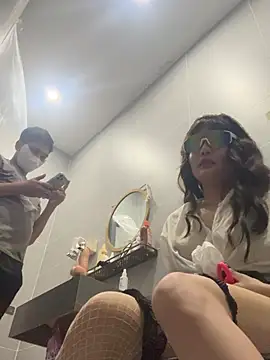 QUONEI773 网络视讯表演
