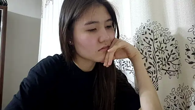 LimpedFlyby Chat XXX live