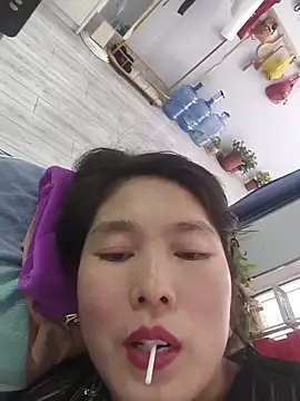 LL-001's Webcam Show