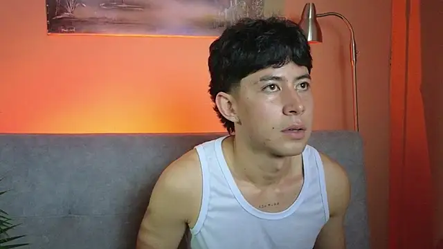 myke_magic Show in webcam
