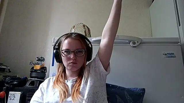 חדר צ'אט בשידור חי של JennieSpotted