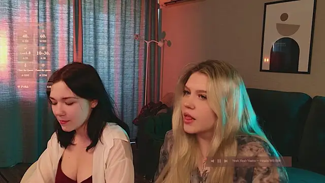 Živý XXX chat velourrra