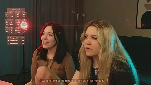 XXX chat uživo modela velourrra