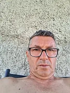 Show modela grealis71 na web-kameri
