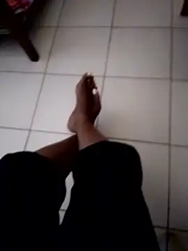 sexy_slut22 现场聊天室