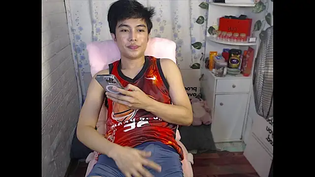 _peachyboyyy Pertunjukan Webcam