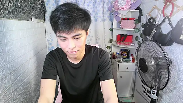 _peachyboyyy 网络视讯表演