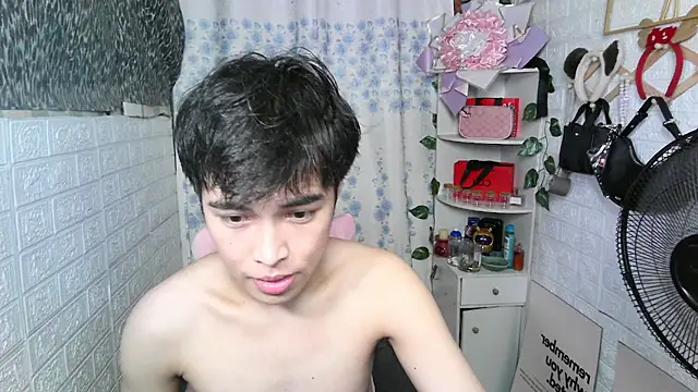 _peachyboyyy Pertunjukan Webcam