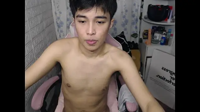 _peachyboyyy – webcam-show