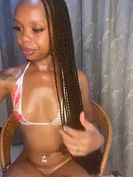 sexyie_caramel's Webcam Show