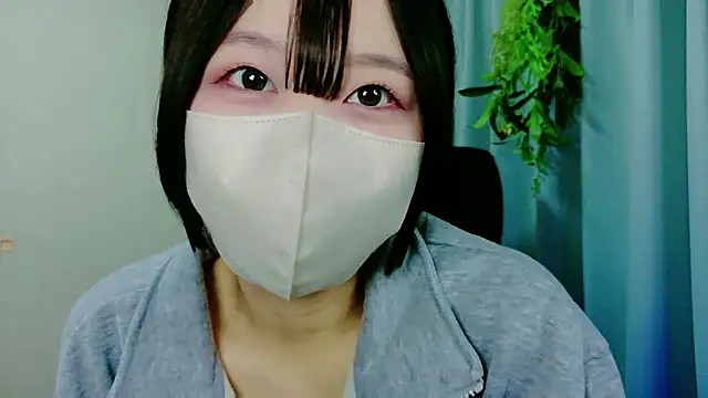 _sui_desu élő XXX-chatje