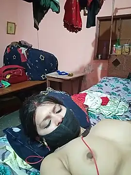 Chat XXX ao vivo de ZOYA-STRIP