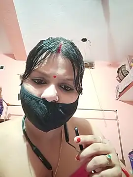 ZOYA-STRIP – Live XXX-chat
