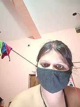 Živý XXX chat ZOYA-STRIP