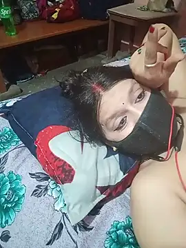 Živý XXX chat ZOYA-STRIP
