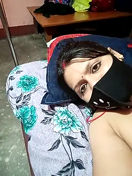 Chat XXX en directo de ZOYA-STRIP