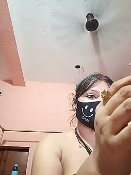 Chat XXX en directo de ZOYA-STRIP