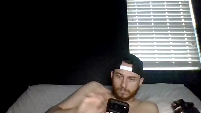 Cloudyydayzz Show in webcam