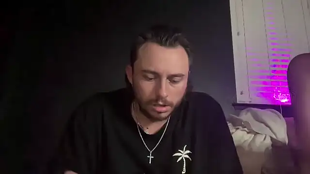 Cloudyydayzz – webcam-show