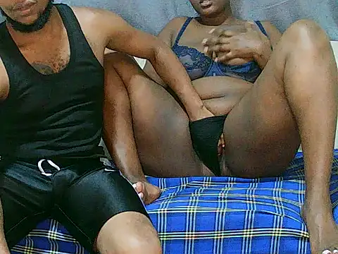 Pertunjukan Kamera Web Spicycouple22