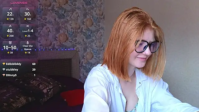 Show de Juli_Ginger na webcam
