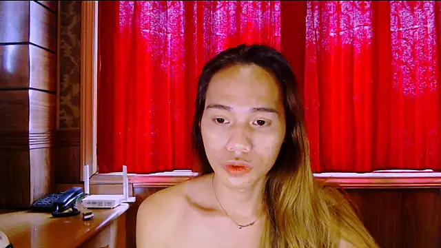 hugecock_kate Adlı Modelin Web Kamerası Şovu