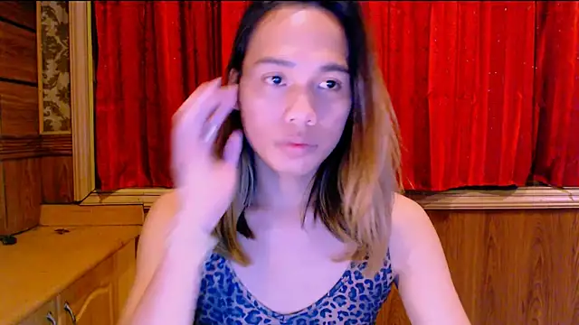 hugecock_kate Pertunjukan Webcam