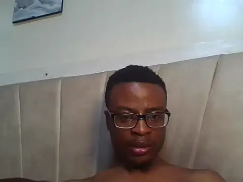 عرض كام freakyboy255