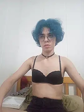RobinTheBirdy Webcamshow