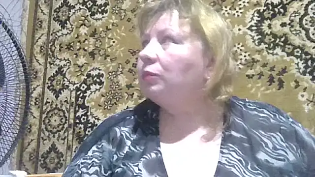 Chat +18 de LediMelissa ao vivo