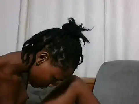 Sleek_petite Webcamshow