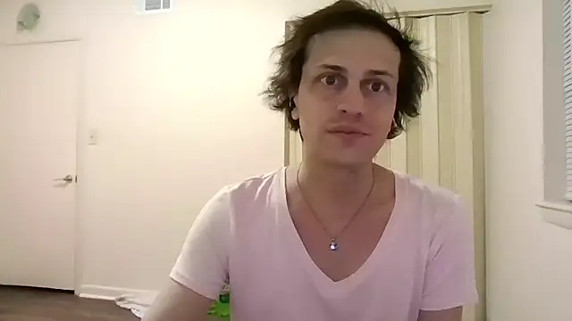 jussy069 Show in webcam