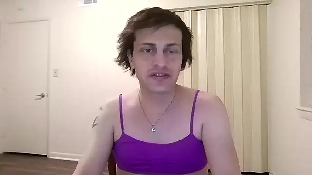 jussy069: διαδικτυακό σόου στην κάμερα