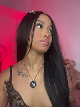 ItsBellaPorch's Webcam Show