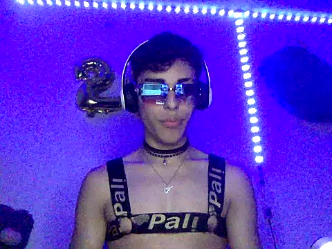 andrytedu_20 – webcam-show