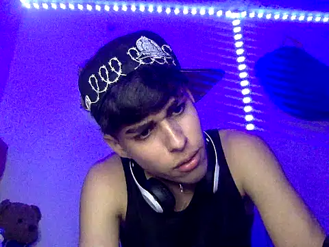 andrytedu_20 Show in webcam
