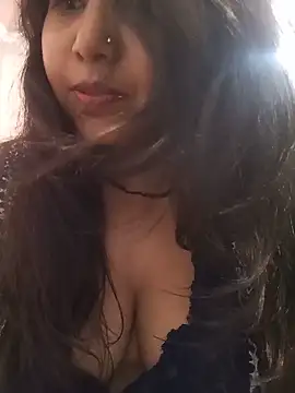 Miss_kirtii Adlı Modelin Canlı XXX Sohbeti