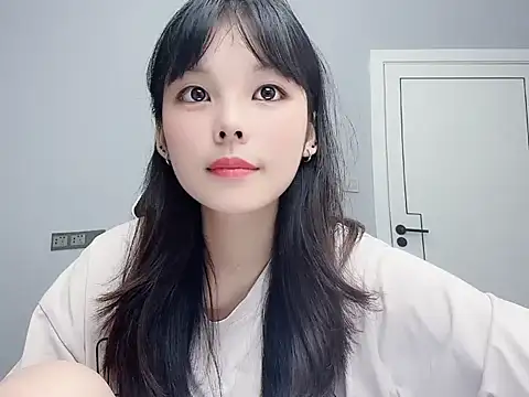 Mia8888 网络视讯表演