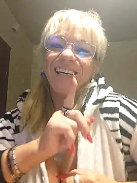Anna_Coolidge Live XXX-Chat