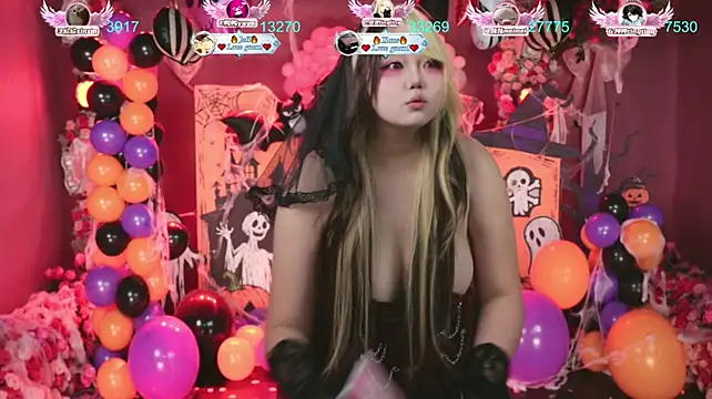 הופעת וובקאם של MKonggirl88