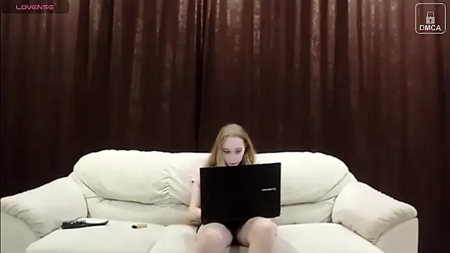 Show de miasweetbby na webcam