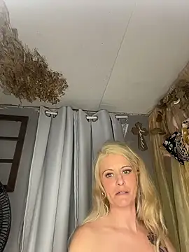 Kinky_Kali webcam show