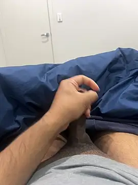 Brian_HF Show in webcam