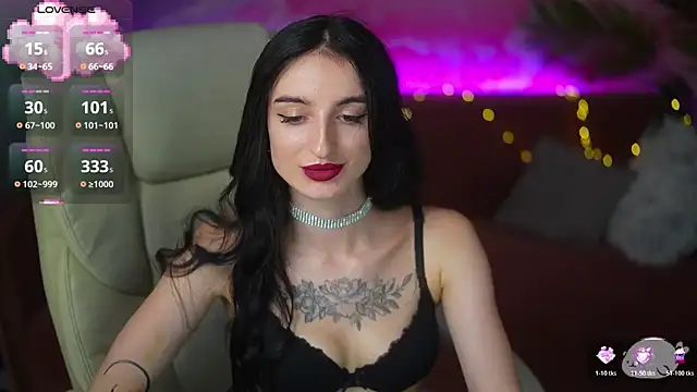 EmilyyMoon – Kamerová šou